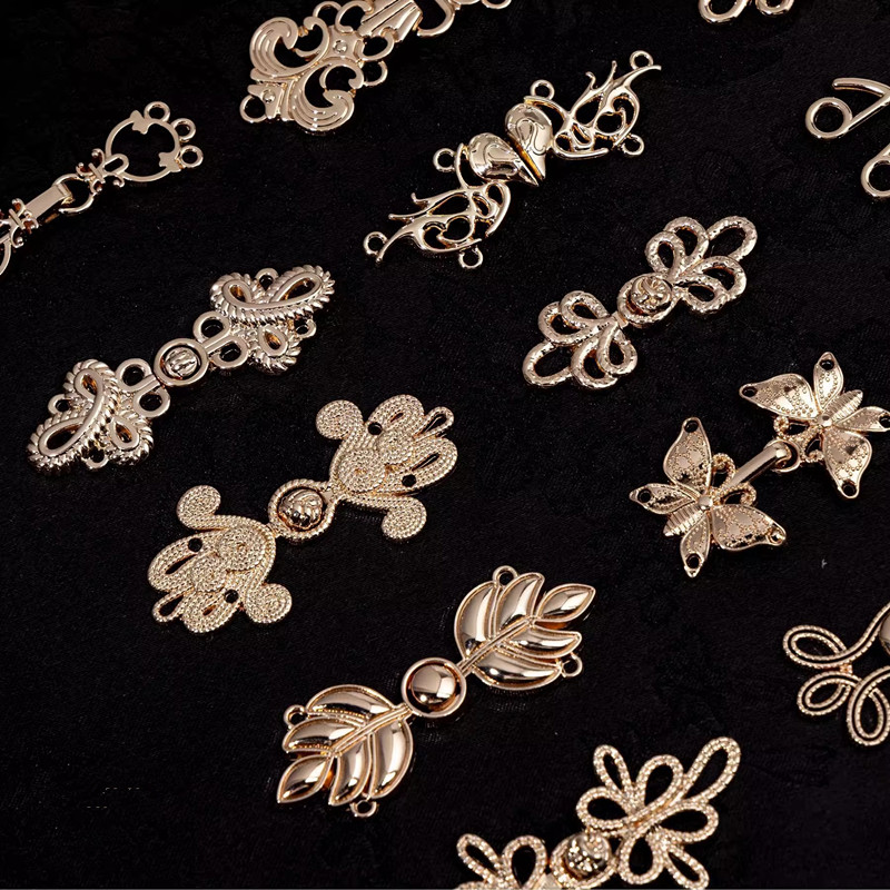 5pcs 레트로 금속 단추 스웨터 카디건 클립 바느질  - Flower Frog Pin 리뷰 및 가격